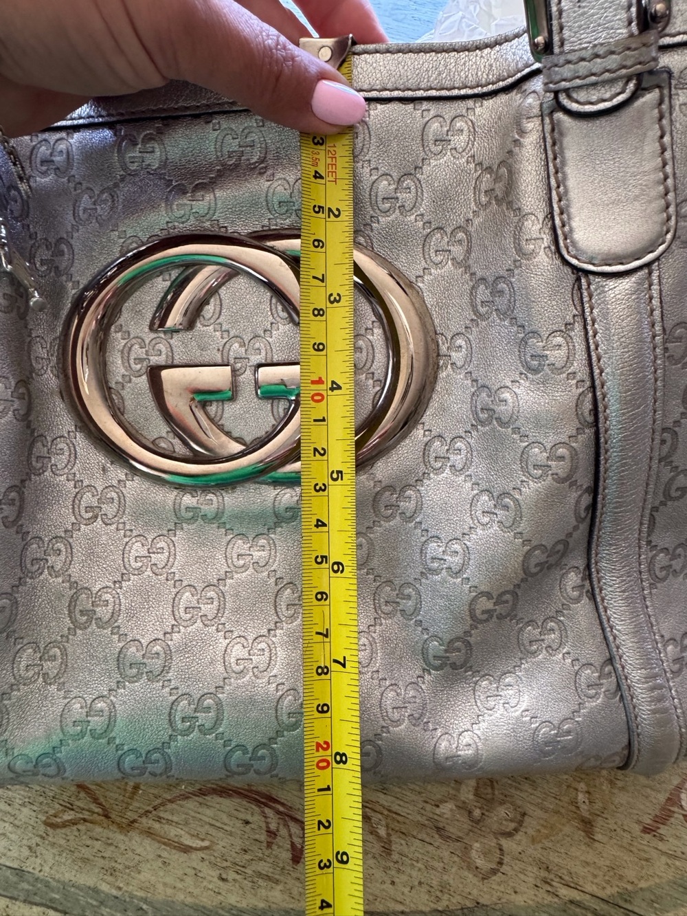 Vintage Gucci Metallic Silver GG Logo Shoulder Tote Bag Authentic - Picture 13 of 15